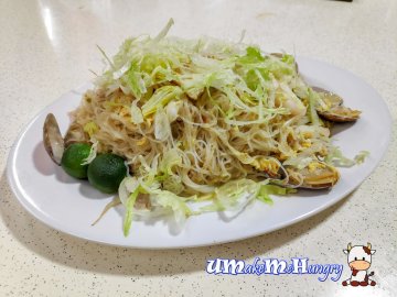 Signature Wok Fried White Bee Hoon 招牌特制百米粉 / 白果条 -  $7.50 / $10 / $15 / $20 