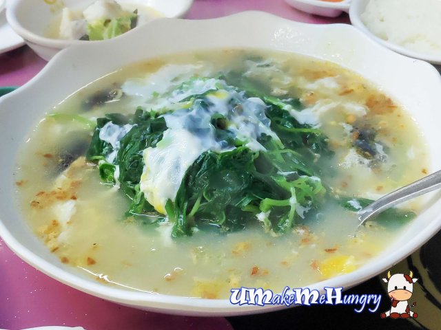 Sauteed Spinach in Assorted Eggs 