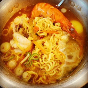 Seafood Ramyeon (海鲜拉面）