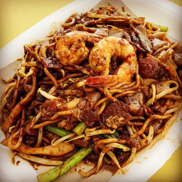 Black Fried Kway Teow (黑炒粿条)