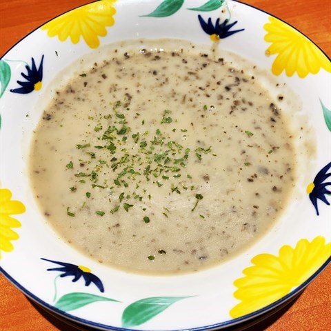 Creamy soup made with button mushrooms.