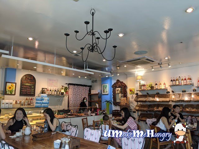 Can you spot the loaves?