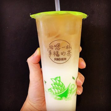 Roasted Oolong Fresh Milk Tea (碳焙乌龙鲜奶茶)