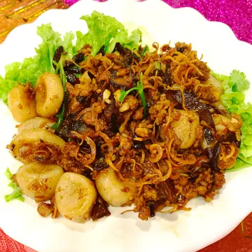 Stir-Fried Hakka Yam Abacus Seed (客家算盘子)