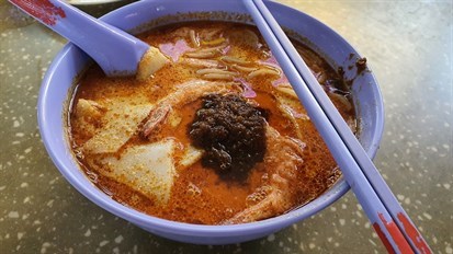 The  laksa gravy was thick and super flavourful. They also sell  delicious prawn noodle. But i prefer the laksa. The young boss there also very friendly.  i'm  addicted to it because it is super yummy.