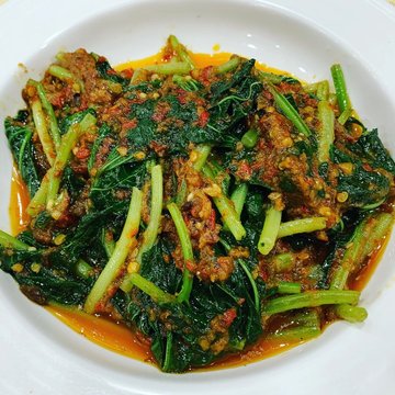 Sambal Sweet Potato Leaves (叁峇番薯叶)