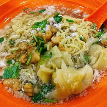 Famous Eunos Bak Chor Mee (Soup) (友诺士肉脞面(汤))