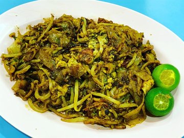 Fried Kway Teow (炒粿条)