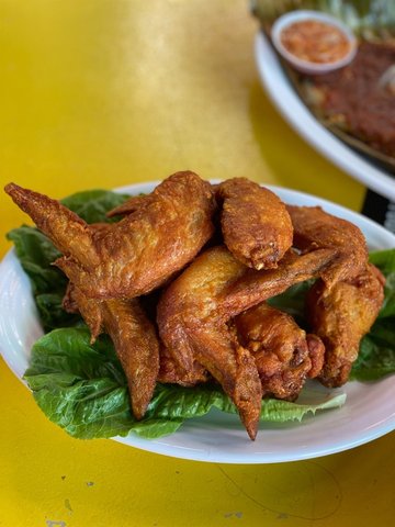 Rong Guang’s Signature Wings 