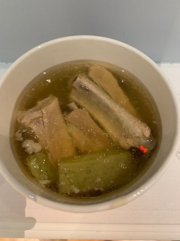 排骨燉湯