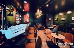 Cheval Whiskey Bar