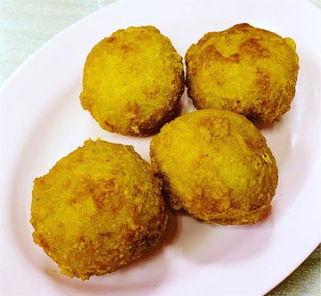 Crispy Yam Balls (芋角)