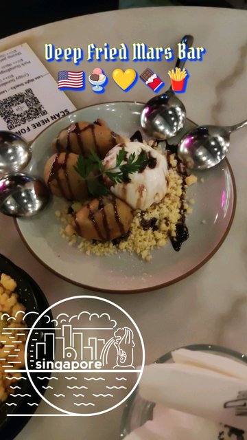 Deep Fried Mars Bar 🇺🇸🍨💛🍫🍟