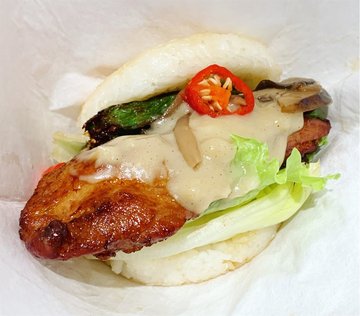 Chik Kut Teh Rice Burger