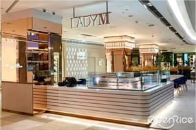 Lady M Champagne Bar