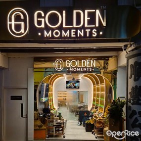 Golden Moments Durian Cafe