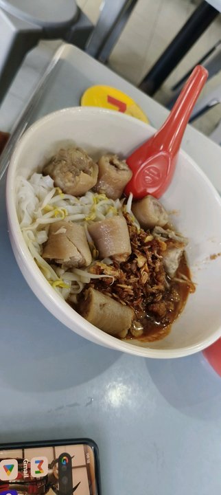 Prawn Noodles with Pig Tail