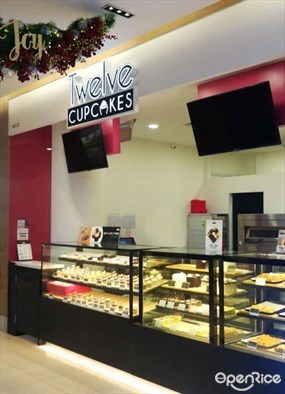Twelve Cupcakes