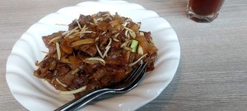 try fried beef Hor Fun