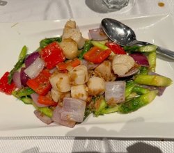 Asparagus Stir Fried with Scallops