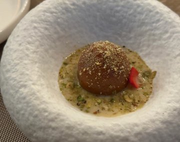 Bhoomi Jamun - Rabdi and Rose