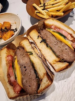 Cheesy beef hambagu steak sando