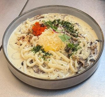 Creamy truffle udon